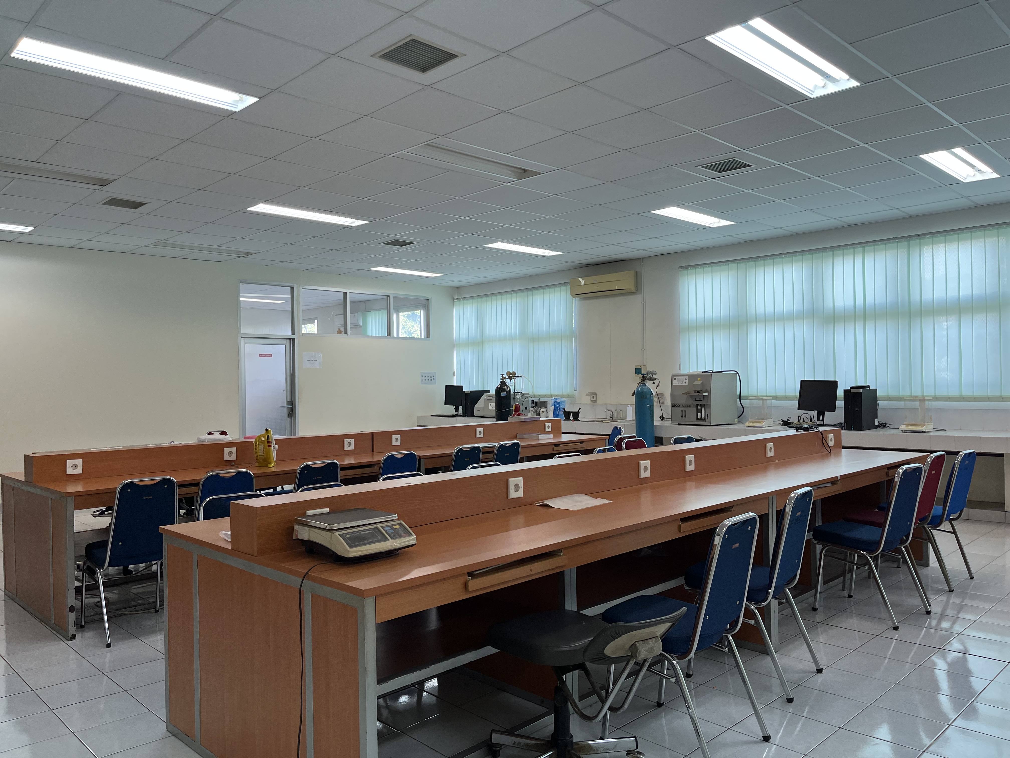 Laboratorium Analisis dan Pengolahan Bahan Galian