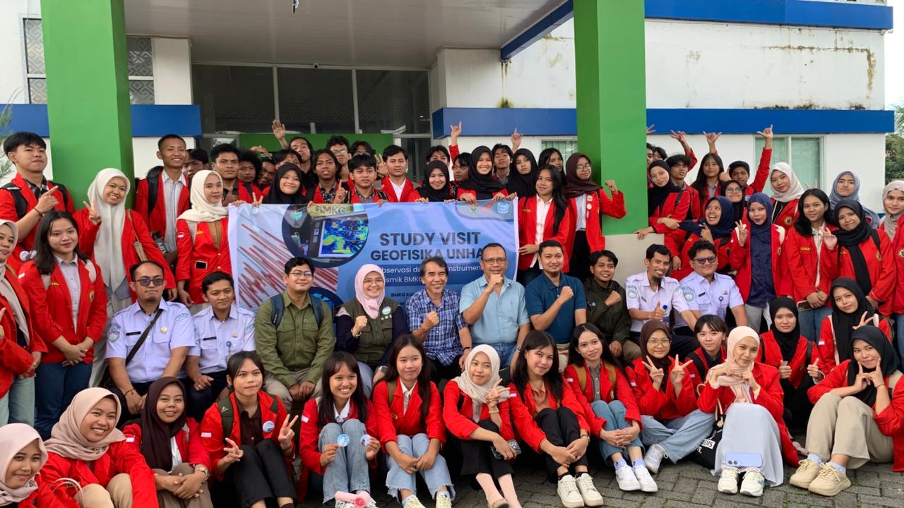 Unhas Geophysics Students Pay an Academic Visit to the BMKG