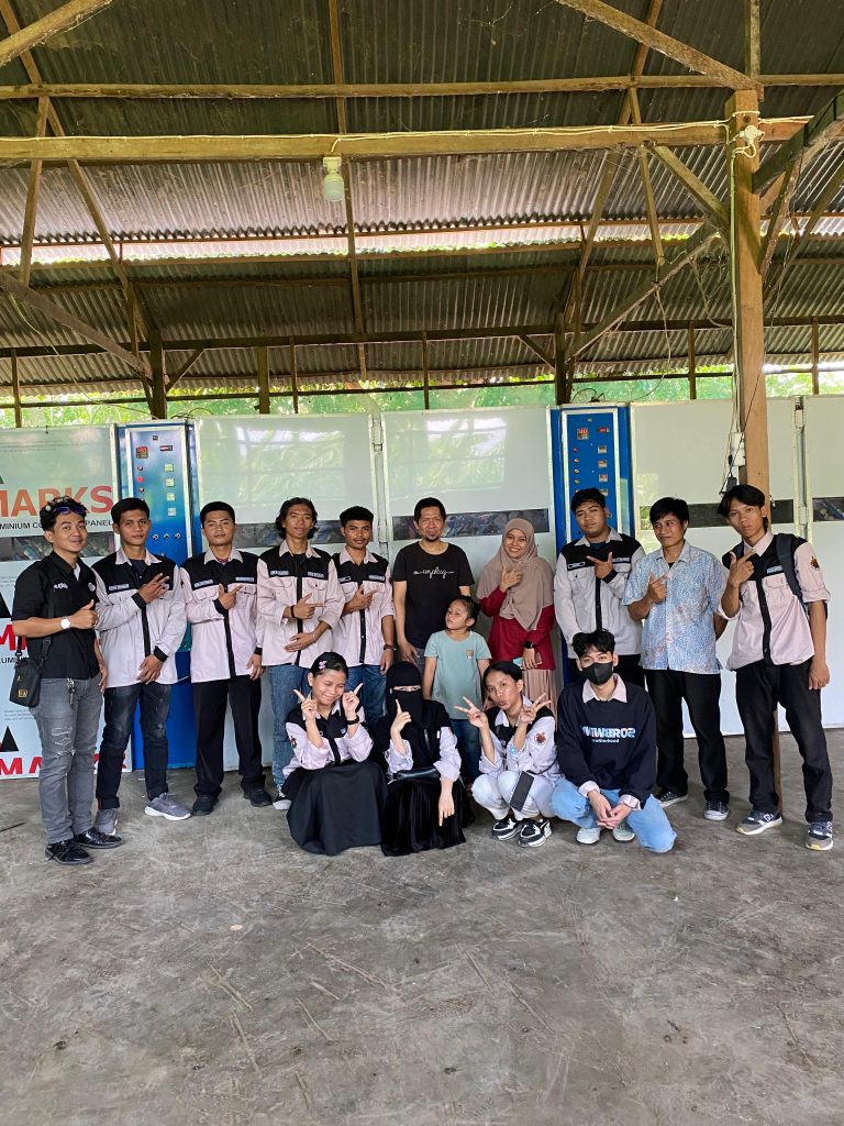 Dari Rancang Mesin hingga Kunjungi Hatchery Modern, Praktikum Penetasan Mahasiswa Teknologi Produksi Ternak Vokasi Unhas di Sidrap