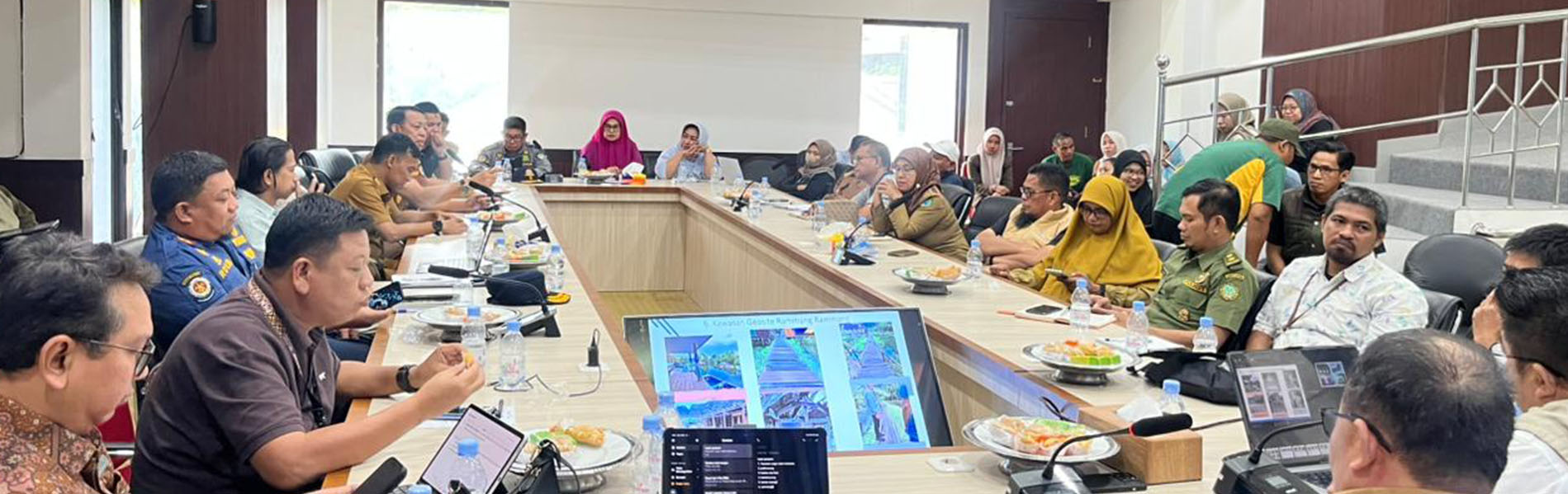 Departemen Arkeologi Unhas Hadiri Rapat Persiapan Revalidasi UNESCO Global Geopark Maros–Pangkep