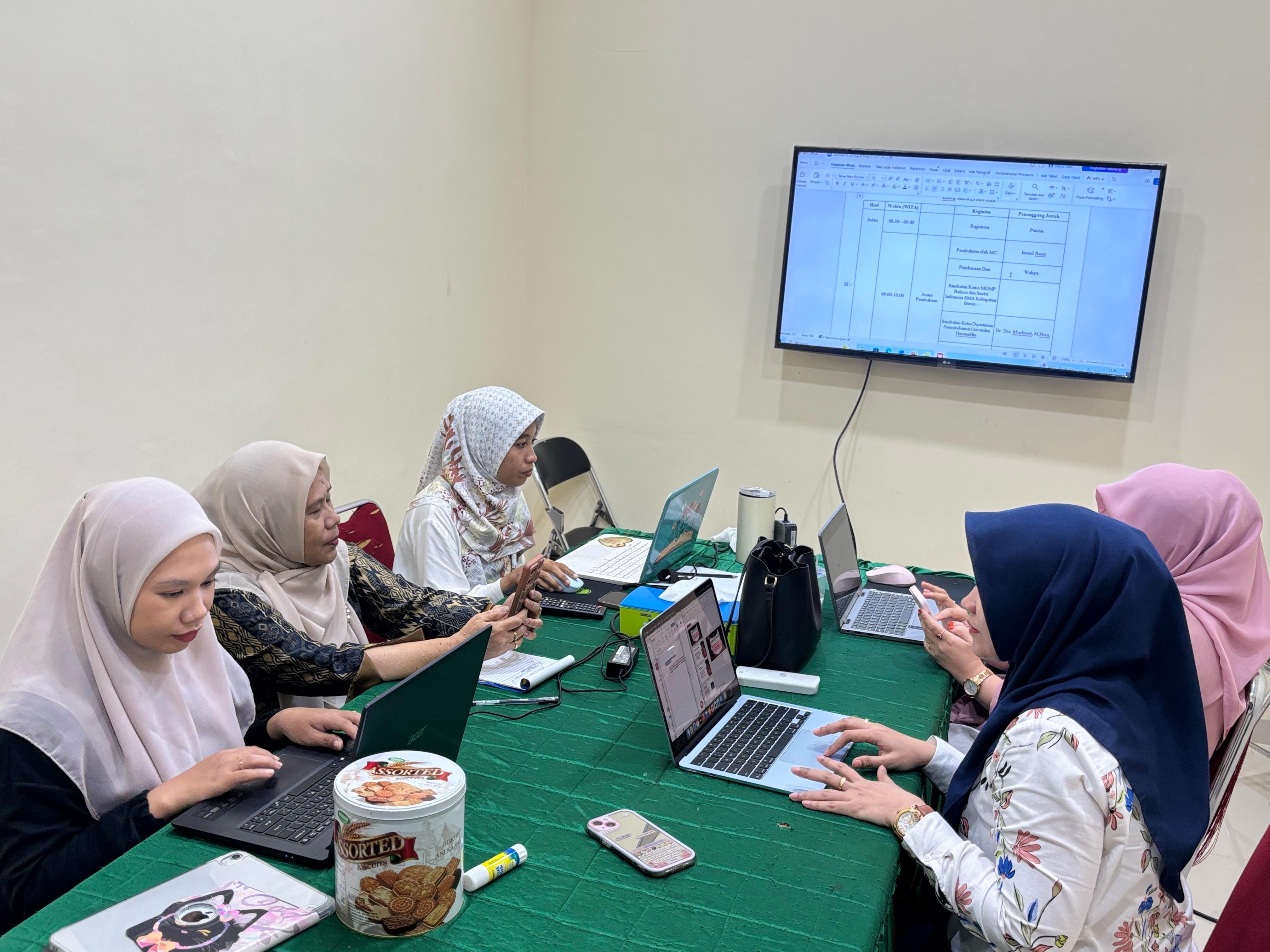 Sastra Indonesia FIB Unhas Siapkan Pengabdian Bertema Teknologi Digital dalam Pembelajaran