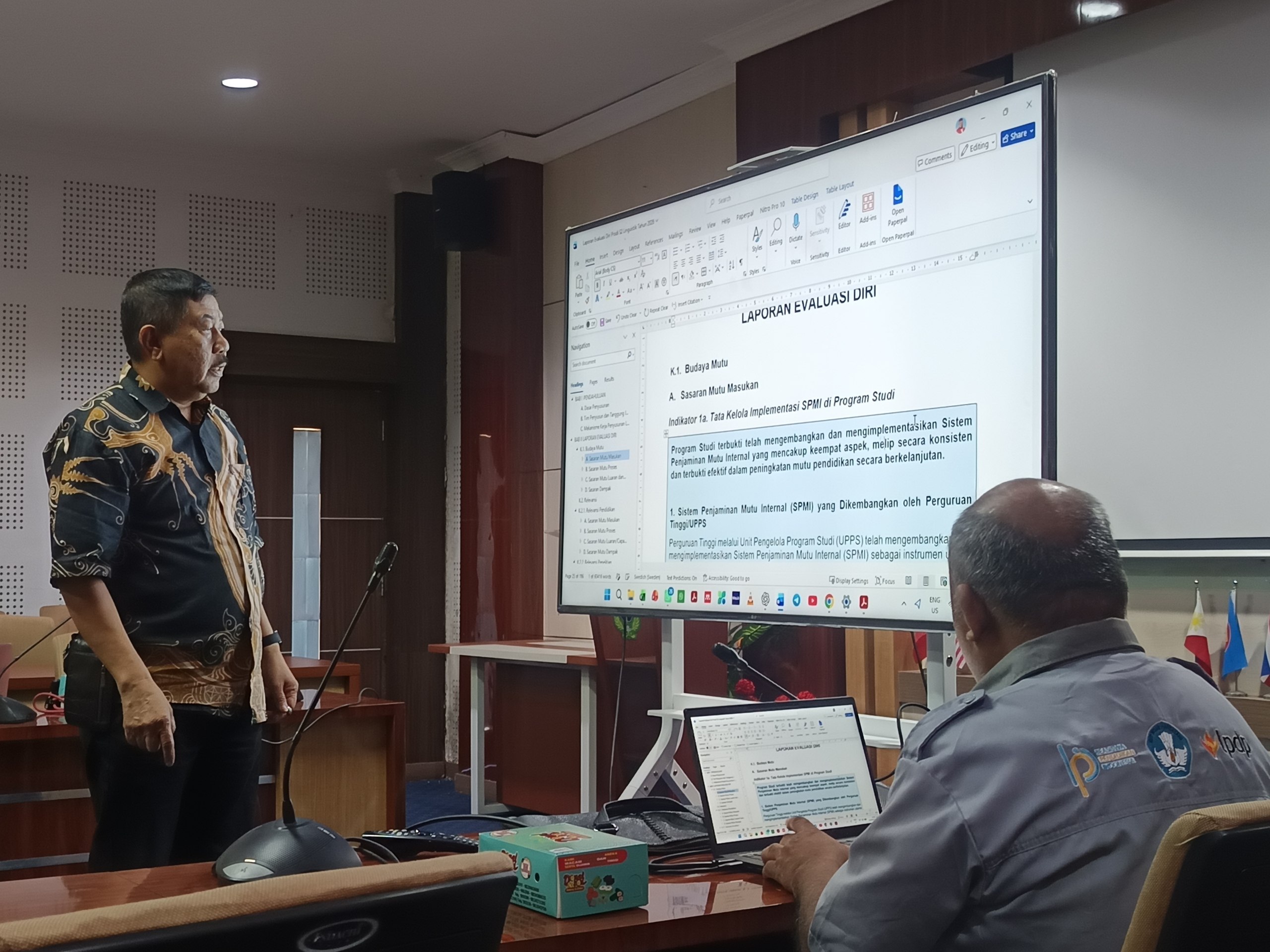 Review Internal UNHAS dalam Rangka Persiapan Akreditasi Program Studi Magster lmu Linguistik Fakultas Ilmu Budaya
