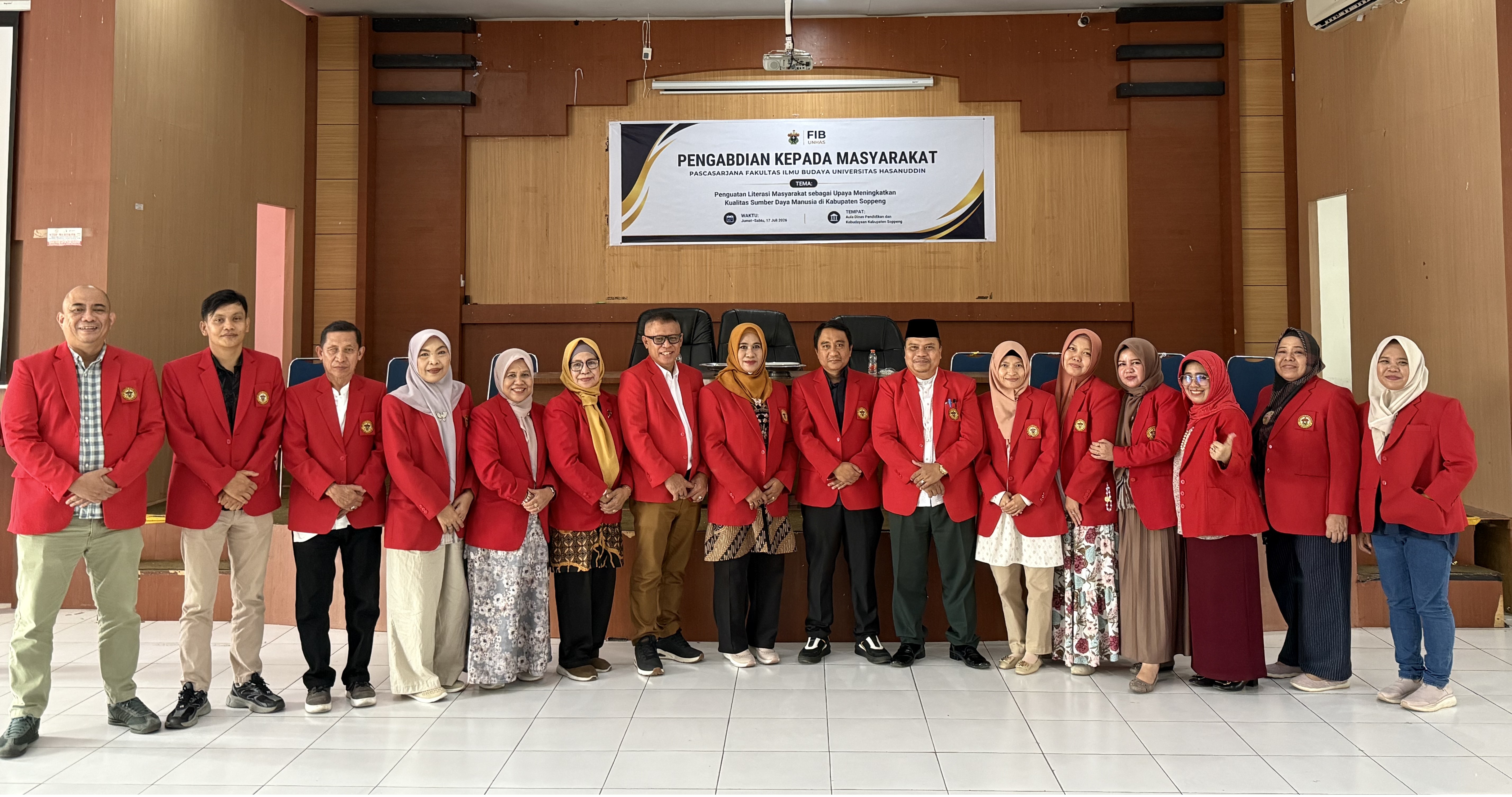 PENGABDIAN KEPADA MASYARAKAT PASCASARJANA FAKULTAS ILMU BUDAYA UNIVERSITAS HASANUDDIN DI KABUPATEN SOPPENG